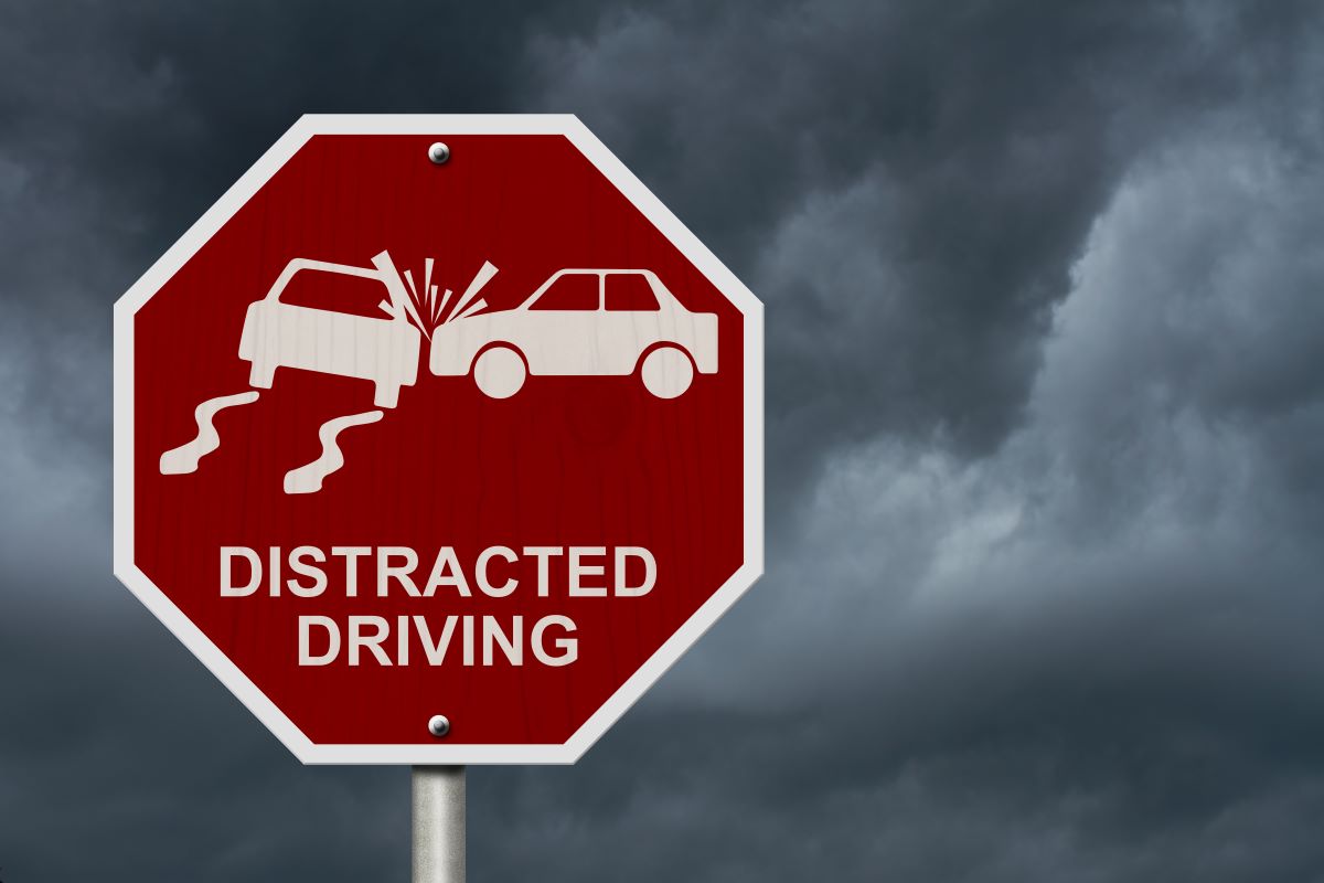 traffic sign distracted driving